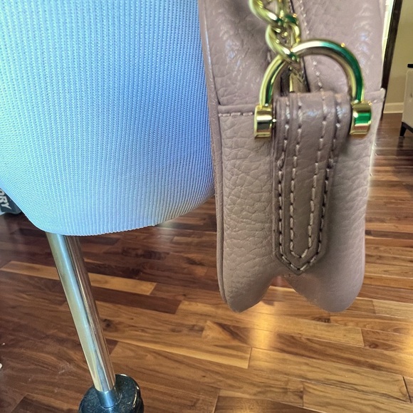 EUC C. Wonder adjustable crossbody bag mauve, not purple - Picture 9 of 12